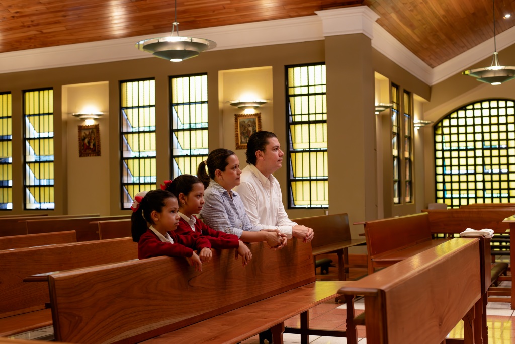 Formación católica en APDE Campoalegre y Nuestro colegio APDE Campoalegre